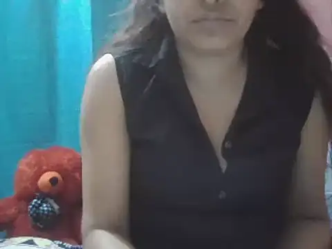 Hot-shanvi online show from 03/07/25, 10:10