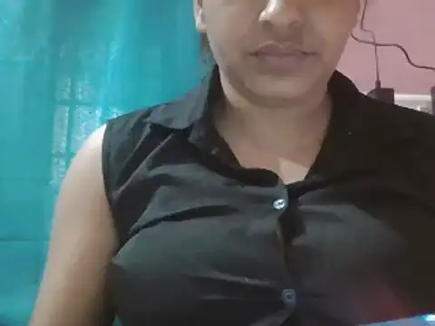 Hot-shanvi online show from 03/18/25, 10:25
