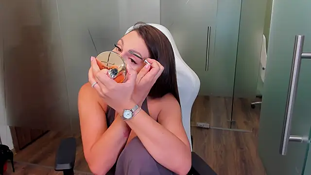 claraxjoyy online show from 06/11/26, 03:37