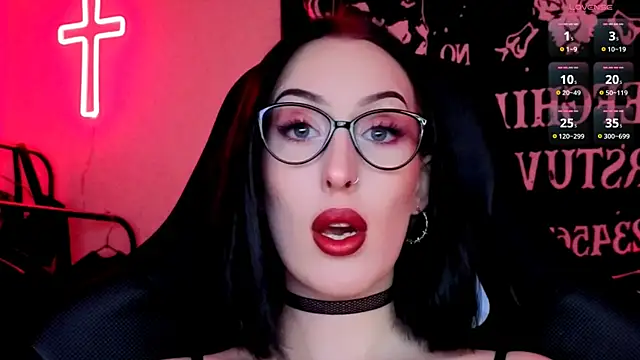 Snapshot of Miss_Alice__ chatting on 05/08/26, 01:22 Miss Alice online show from 05/08/26, 01:22