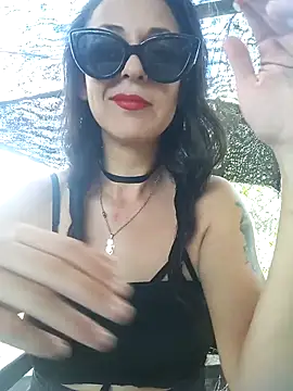 Snapshot of alice_angelfetish chatting on 11/15/25, 05:20 alice angelfetish online show from 11/15/25, 05:20