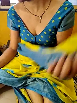 lovelygirl4567 online show from 03/18/25, 07:41