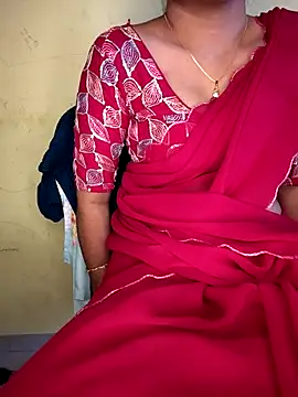 lovelygirl4567 online show from 10/25/25, 06:10