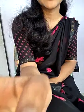 lovelygirl4567 online show from 10/27/25, 07:45