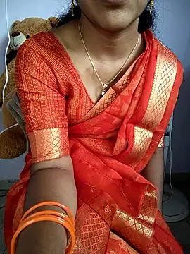 lovelygirl4567 online show from 11/18/25, 04:50