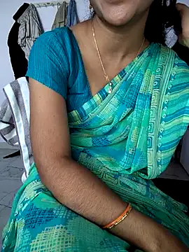 lovelygirl4567 online show from 12/03/25, 06:32