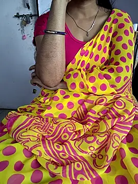 lovelygirl4567 online show from 02/12/26, 05:57