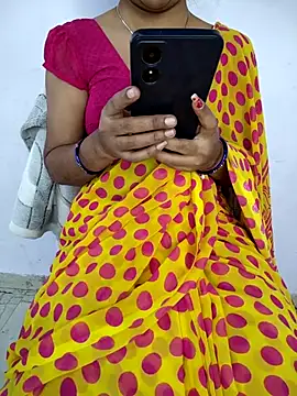 lovelygirl4567 online show from 02/26/26, 05:17