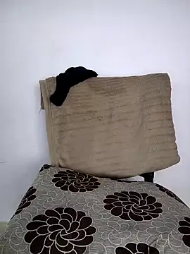 lovelygirl4567 online show from 04/01/26, 06:36