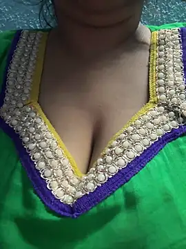 Lovely-Shivani online show from 02/16/26, 05:42