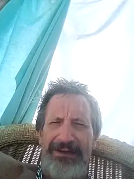 Snapshot of Cloudin_around chatting on 09/26/25, 12:20 Cloudin around online show from 09/26/25, 12:20