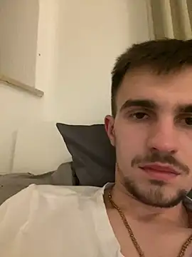 Snapshot of Demonpull69 chatting on 02/08/25, 06:44 Demonpull69 online show from 02/08/25, 06:44