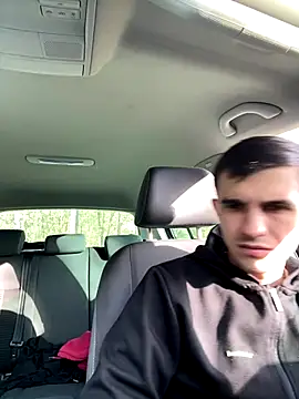 Snapshot of Demonpull69 chatting on 10/29/25, 07:32 Demonpull69 online show from 10/29/25, 07:32