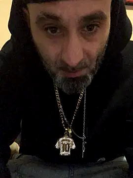 josueswvillaA1 online show from 11/19/25, 04:07