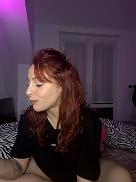 Snapshot of LollyJek_ chatting on 12/21/25, 10:28 LollyJek online show from 12/21/25, 10:28