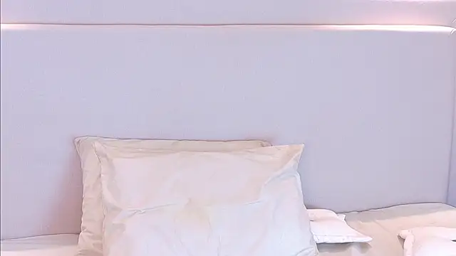 NickyBelmonth online show from 03/11/25, 03:02