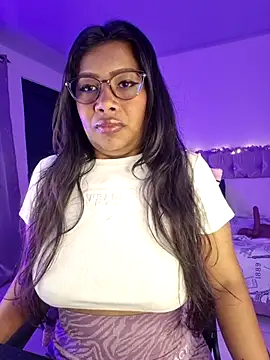 Snapshot of PaulaOrtiz_1 chatting on 10/06/25, 12:57 PaulaOrtiz 1 online show from 10/06/25, 12:57