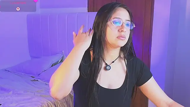 Snapshot of Gretta_Hot chatting on 06/09/26, 12:44 Gretta Hot online show from 06/09/26, 12:44