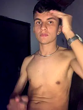 gabrielzinnnn085 online show from 10/26/25, 03:12