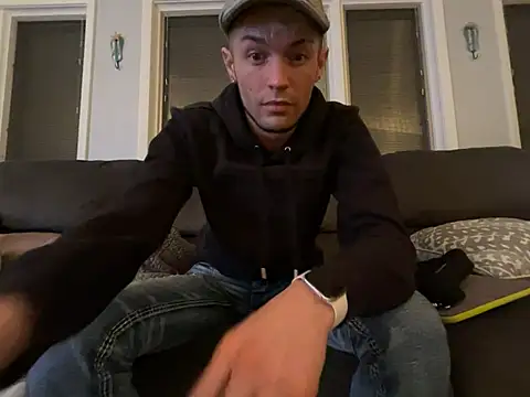 Trystan Spellman online show from 04/05/26, 06:43