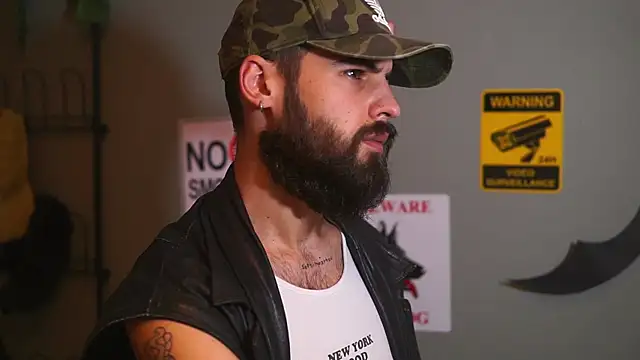 HairyRobxxx online show from 11/30/25, 04:11