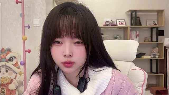 Chenjing0 online show from 11/13/25, 03:27