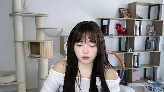 Snapshot of Chenjing0 chatting on 04/24/26, 04:48 Chenjing0 online show from 04/24/26, 04:48