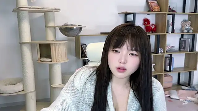Snapshot of Chenjing0 chatting on 04/29/26, 01:15 Chenjing0 online show from 04/29/26, 01:15