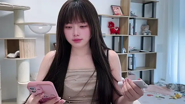Snapshot of Chenjing0 chatting on 05/25/26, 07:03 Chenjing0 online show from 05/25/26, 07:03
