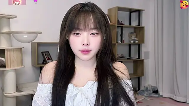 Snapshot of Chenjing0 chatting on 06/04/26, 12:22 Chenjing0 online show from 06/04/26, 12:22
