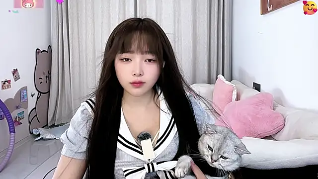 Snapshot of Chenjing0 chatting on 07/25/26, 03:20 Chenjing0 online show from 07/25/26, 03:20