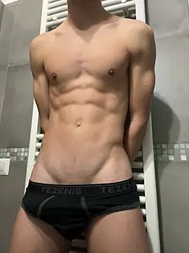 EmanuelMCL online show from 01/05/25, 04:59