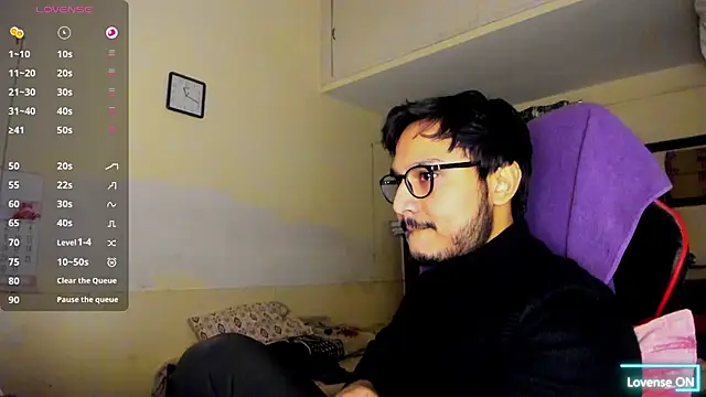 Snapshot of fuckkboy101 chatting on 01/04/25, 05:37 fuckkboy101 online show from 01/04/25, 05:37