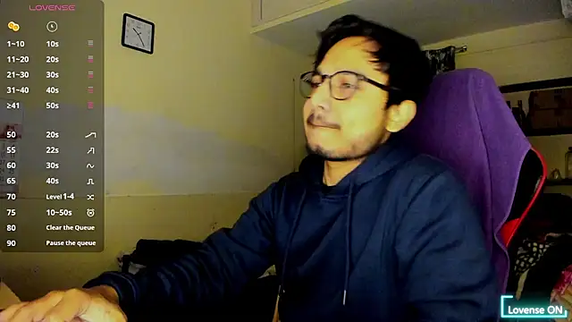 Snapshot of fuckkboy101 chatting on 01/22/25, 04:44 fuckkboy101 online show from 01/22/25, 04:44