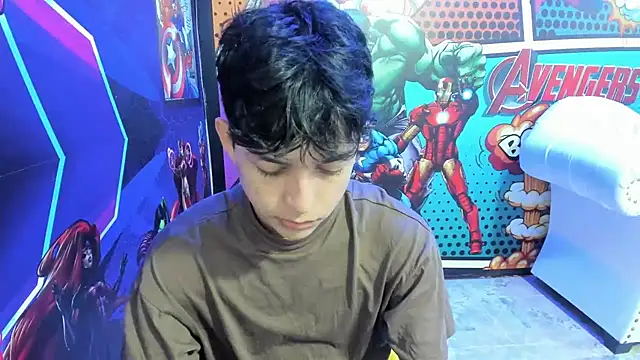 Snapshot of jisuscat chatting on 02/21/25, 06:59 jisuscat online show from 02/21/25, 06:59