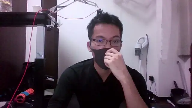 Snapshot of kawakito chatting on 10/24/25, 04:03 kawakito online show from 10/24/25, 04:03