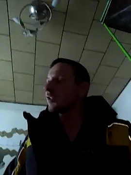 Snapshot of Geiler_Staender chatting on 01/12/26, 03:06 Geiler Staender online show from 01/12/26, 03:06