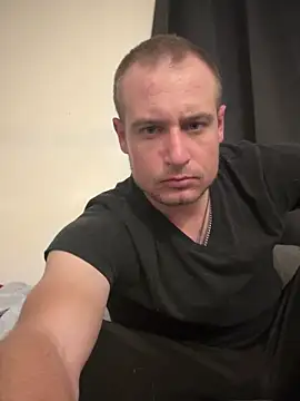 Golden Alex online show from 12/31/24, 03:20