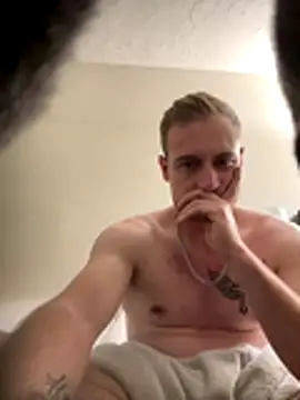 Golden Alex online show from 12/02/25, 01:05