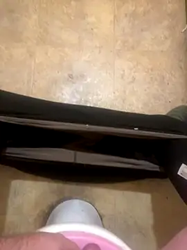 Snapshot of balint35 chatting on 12/14/25, 09:14 balint35 online show from 12/14/25, 09:14