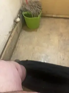 Snapshot of balint35 chatting on 02/10/26, 07:56 balint35 online show from 02/10/26, 07:56