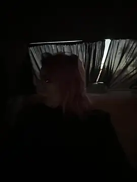 Snapshot of Mia-Fuchs chatting on 01/12/25, 03:25 Mia-Fuchs online show from 01/12/25, 03:25