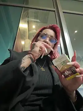 Snapshot of Mia-Fuchs chatting on 01/12/25, 11:47 Mia-Fuchs online show from 01/12/25, 11:47