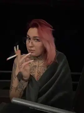 Snapshot of Mia-Fuchs chatting on 01/14/25, 07:43 Mia-Fuchs online show from 01/14/25, 07:43