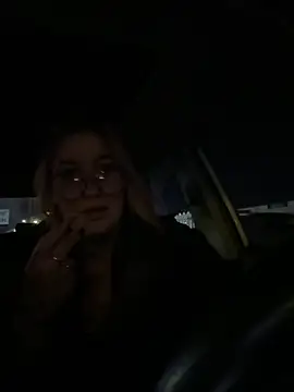 Snapshot of Mia-Fuchs chatting on 02/07/25, 08:10 Mia-Fuchs online show from 02/07/25, 08:10