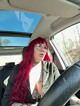 Snapshot of Mia-Fuchs chatting on 02/21/25, 12:06 Mia-Fuchs online show from 02/21/25, 12:06