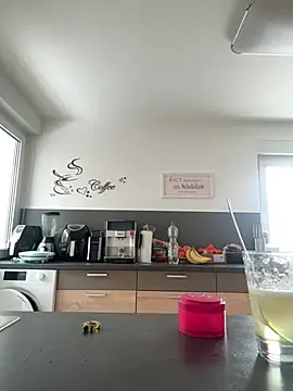 Snapshot of Mia-Fuchs chatting on 01/11/26, 10:42 Mia-Fuchs online show from 01/11/26, 10:42