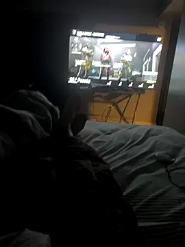 Snapshot of leisurelycriminal chatting on 09/27/25, 05:56 leisurelycriminal online show from 09/27/25, 05:56