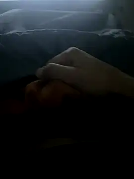 Snapshot of leisurelycriminal chatting on 11/28/25, 01:30 leisurelycriminal online show from 11/28/25, 01:30