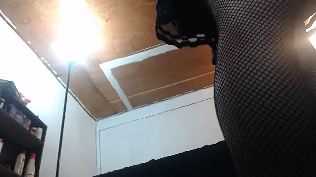 Snapshot of SadCatDaddy chatting on 02/15/25, 05:09 SadCatDaddy online show from 02/15/25, 05:09